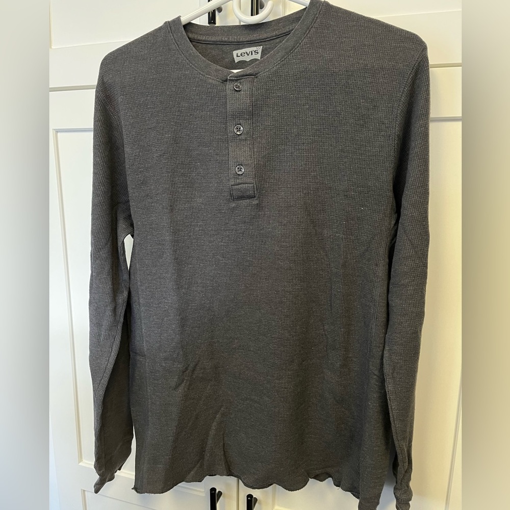 Levi’s Mens Relaxed Long Sleeve Thermal/Henley- Dark Gray Size Large